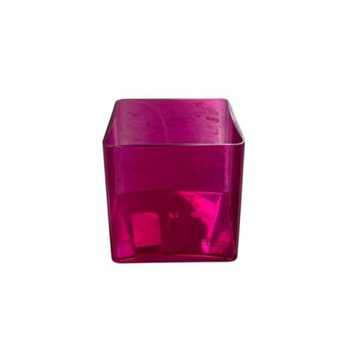 Pot carré transparent en plastique rigide, à l’aspect verre.